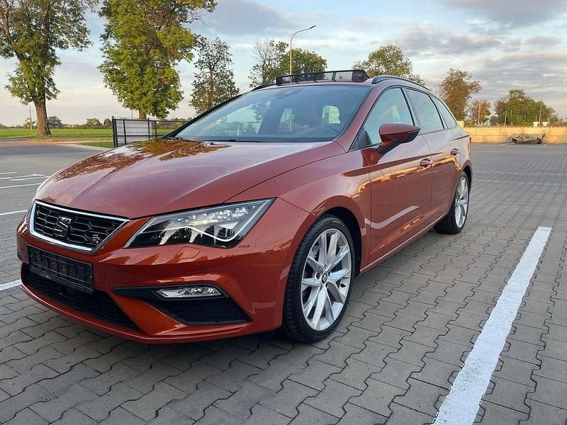 Rot Gebraucht 2019 Seat Leon ST FR Kombi | 16.499 € (Superpreis) - Bild 1/4
