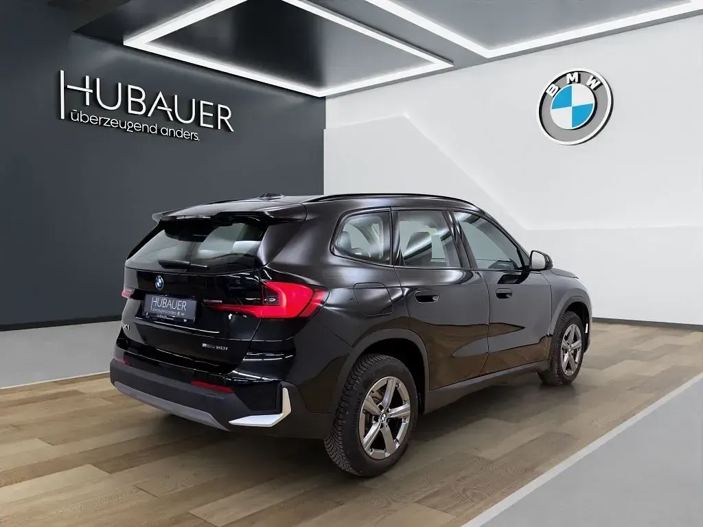 Gebraucht BMW X1 170 PS (125 kW) 2025 Schwarz SUV