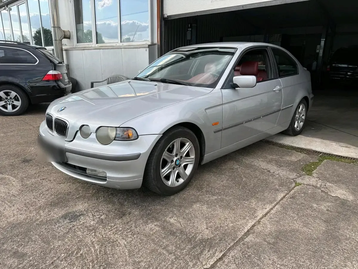 Gebraucht BMW 325 192 PS (141 kW) 2001 Silber Limousine