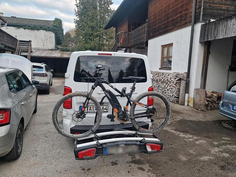 Gebraucht Peugeot Expert 177 PS (130 kW) 2018 Weiß Van