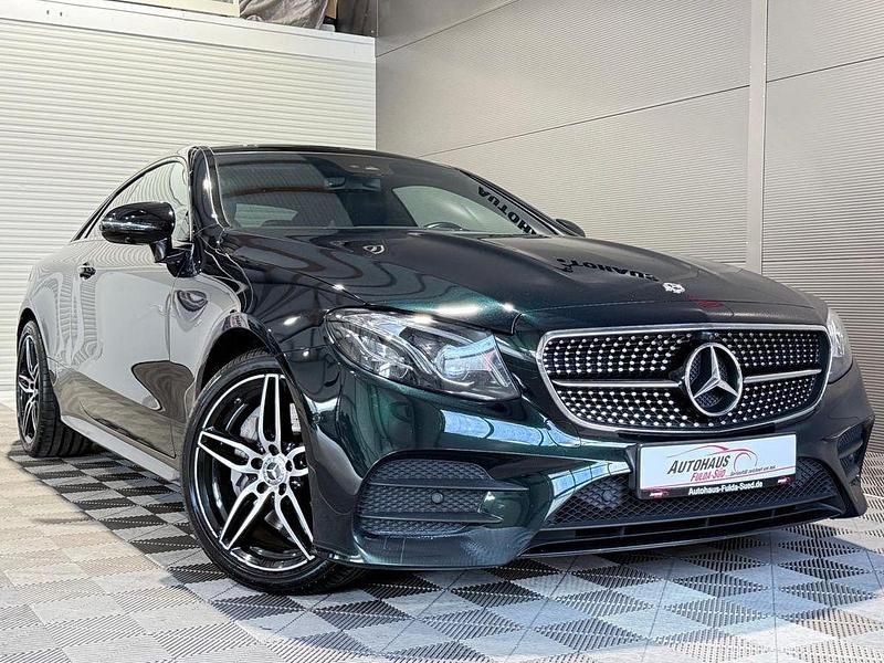 Grün Gebraucht 2019 Mercedes E450 AMG line Coupé | 29.970 € (Teuer) - Bild 1/3