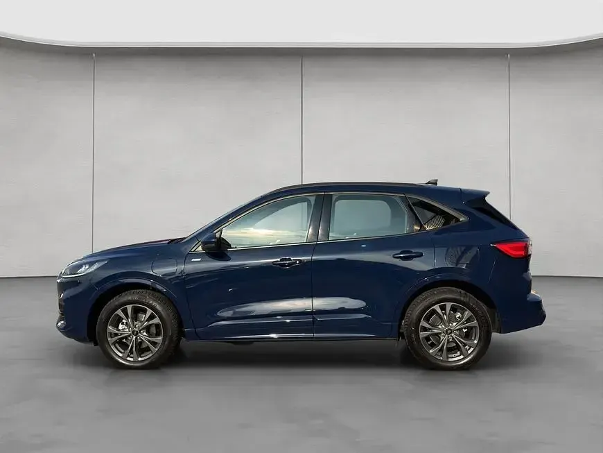 Gebraucht Ford Kuga ST-Line 224 PS (164 kW) 2022 Blazer blau SUV