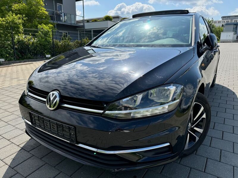 Schwarz Gebraucht 2019 VW Golf VII IQ Drive Limousine | 14.980 € (Guter Preis) - Bild 1/4