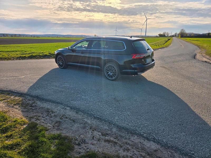 Gebraucht VW Passat 150 PS (110 kW) 2018 Schwarz Kombi