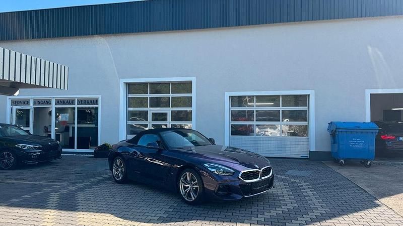 Violett Gebraucht 2024 BMW Z4 Performance Cabrio | 43.990 € (Fairer Preis) - Bild 1/4