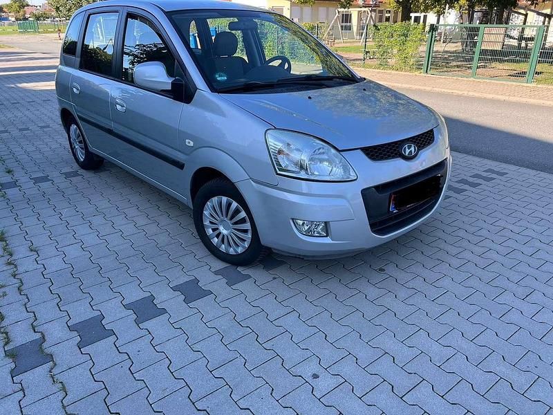 Continental silver Gebraucht 2009 Hyundai Matrix Comfort Van / Kleinbus | 1.750 € (Fairer Preis) - Bild 1/4