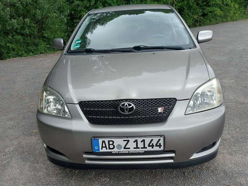 Grau Gebraucht 2002 Toyota Corolla Limousine | 7.800 € - Bild 1/4