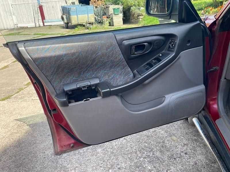 Rot Gebraucht 1998 Subaru Forester SUV | 2.150 € (Fairer Preis) - Bild 1/4