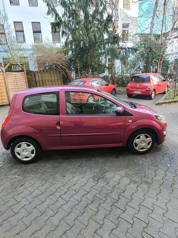 Usata Renault Twingo 75 CV (55 kW) 2013 Andere farben Utilitaria