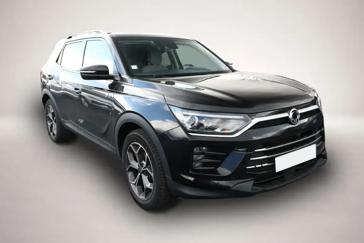 Gebraucht SsangYong Korando 163 PS (119 kW) 2020 Schwarz SUV