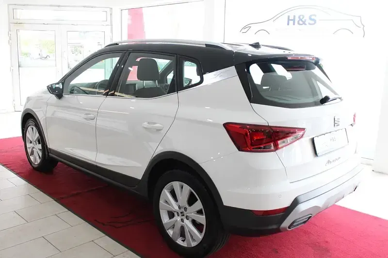 Gebraucht Seat Arona Xperience 110 PS (80 kW) 2023 "candy" weiss SUV