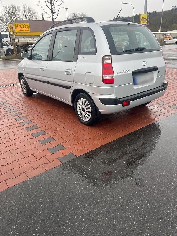 Käytetty Hyundai Matrix 103 HP (75 kW) 2007 Hopea Tila-auto