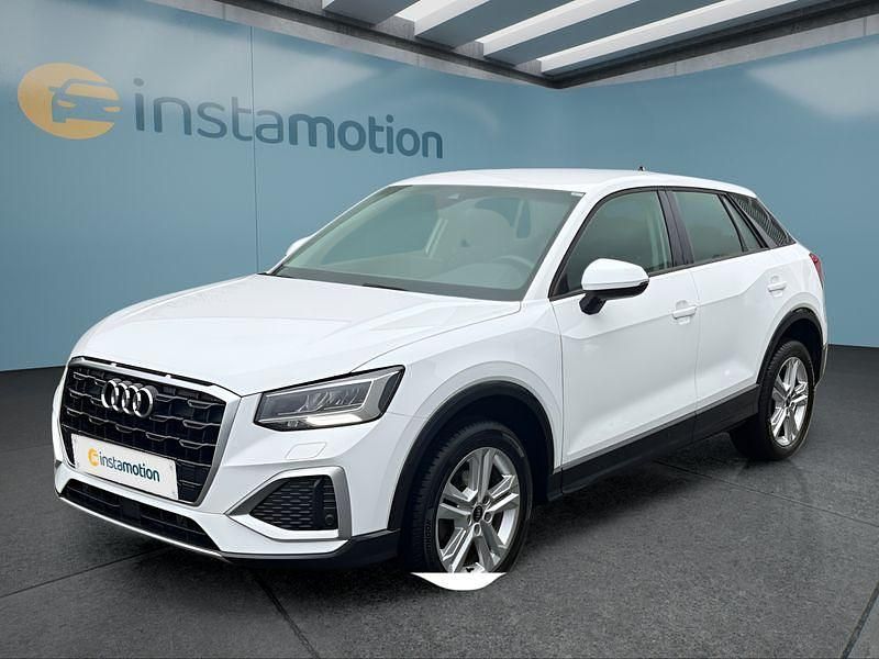 Weiß Gebraucht 2021 Audi Q2 SUV | 22.249 € (Etwas zu teuer) - Bild 1/4
