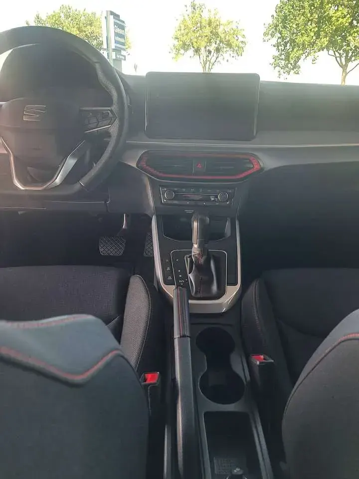 Gebraucht Seat Arona FR 110 PS (80 kW) 2023 Reinrot SUV
