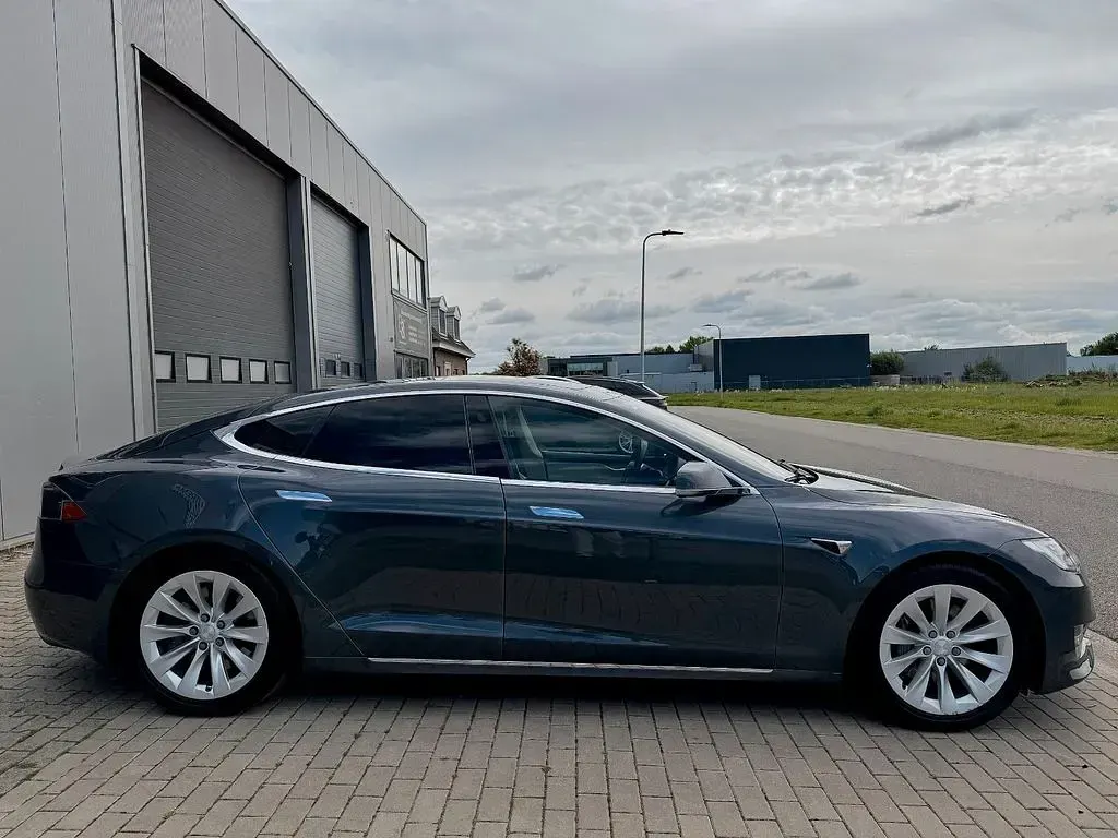 Brugt Tesla Model S 244 kW (333 HK) 2018 Grå Hatchback