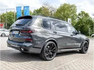 Gebraucht BMW X7 340 PS (250 kW) 2025 Grau (bmw individual dravitgrau) SUV