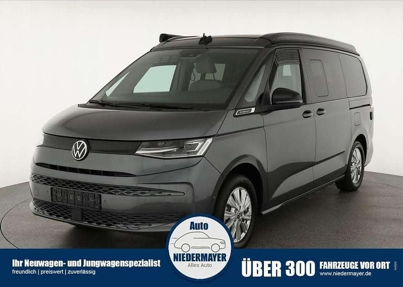 Pure grey/ dach deep black perleffekt Neu 2025 VW T7 Beach Van | 66.995 € - Bild 1/4