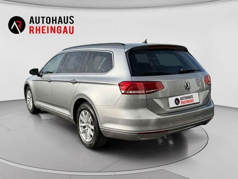 Second-hand VW Passat 150 CP (110 kW) 2018 Argintiu Break