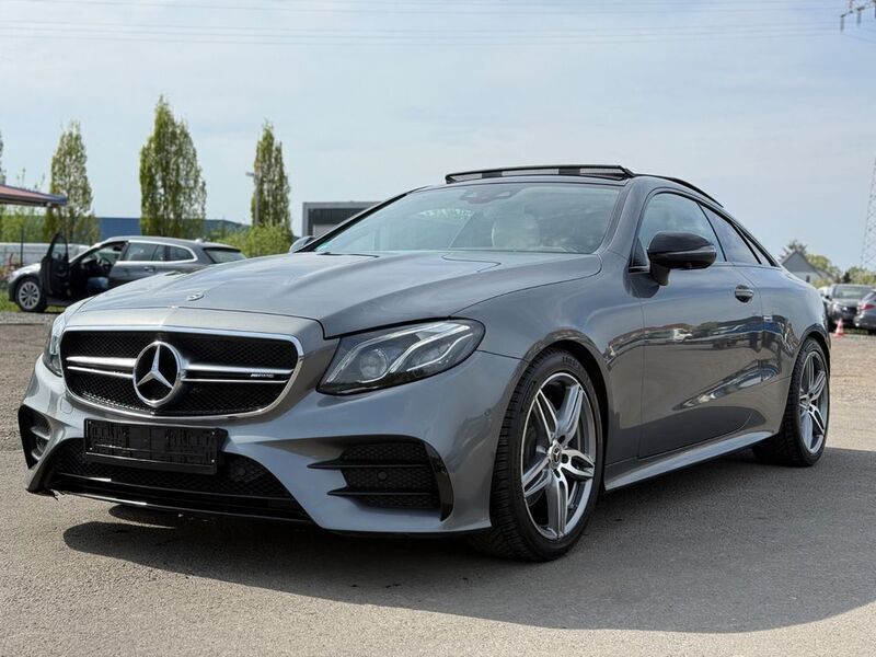 Grau Gebraucht 2018 Mercedes E220 AMG line | 27.900 € (Fairer Preis) - Bild 1/4