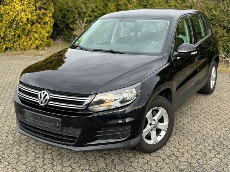 Schwarz Gebraucht 2014 VW Tiguan SUV | 7.980 € (Guter Preis) - Bild 1/4