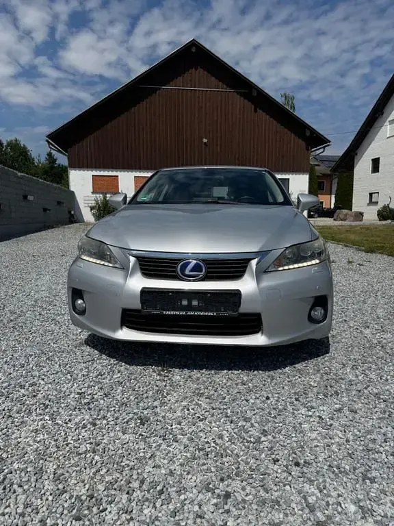 Gebraucht Lexus CT200h Sport Line 99 PS (72 kW) 2012 Silber Limousine