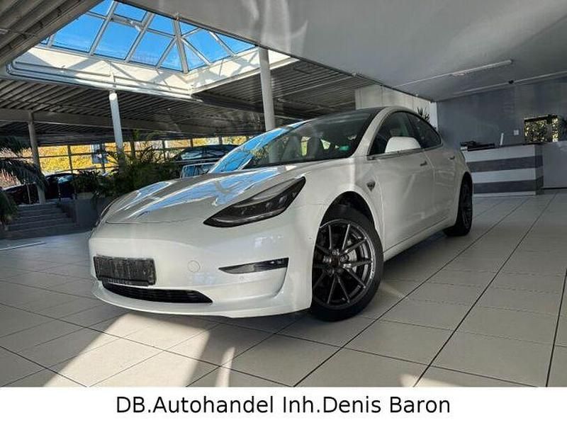 Weiß Gebraucht 2020 Tesla Model 3 Limousine | 18.980 € (Guter Preis) - Bild 1/4