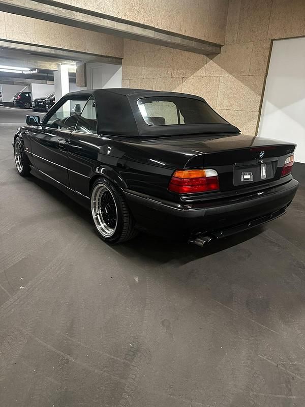 Schwarz Gebraucht 1997 BMW 328 Cabriolet Cabrio | 11.500 € (Fairer Preis) - Bild 1/4