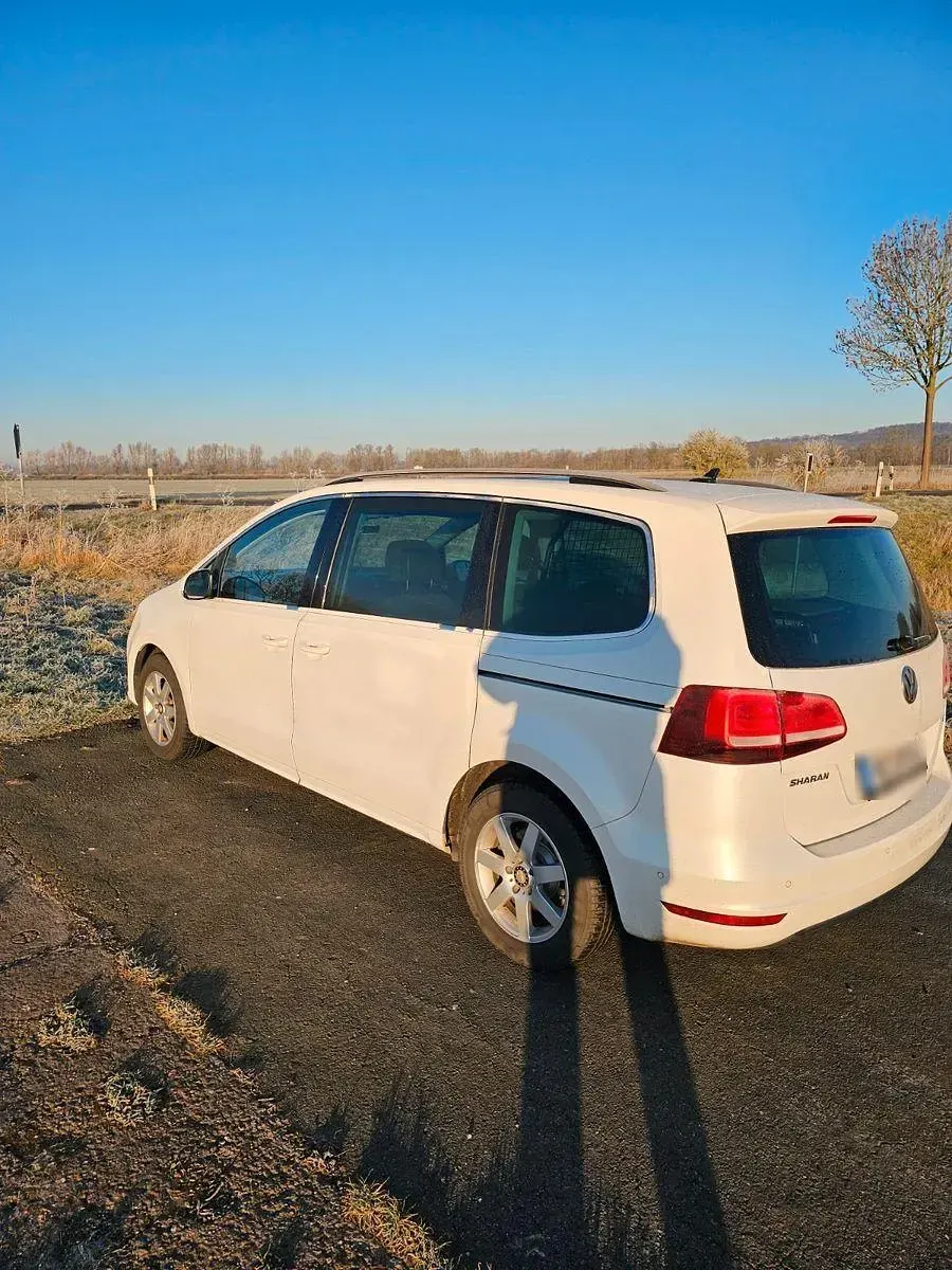 Gebraucht VW Sharan Comfortline 184 PS (135 kW) 2016 Weiß Van / Kleinbus
