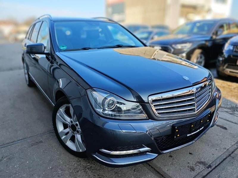 Gebraucht Mercedes C300 231 PS (169 kW) 2013 Grau Kombi