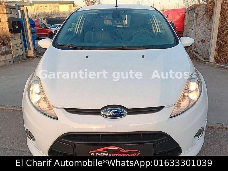 Gebraucht Ford Fiesta Titanium 120 PS (88 kW) 2009 Weiß Kleinwagen