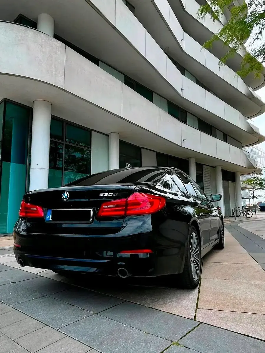 Gebraucht BMW 530 Shadowline 265 PS (194 kW) 2020 Schwarz Limousine