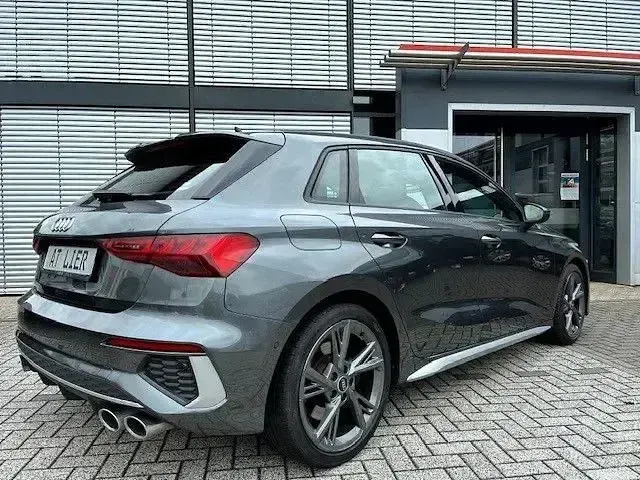 Gebraucht Audi S3 Business 310 PS (228 kW) 2023 Grau Limousine