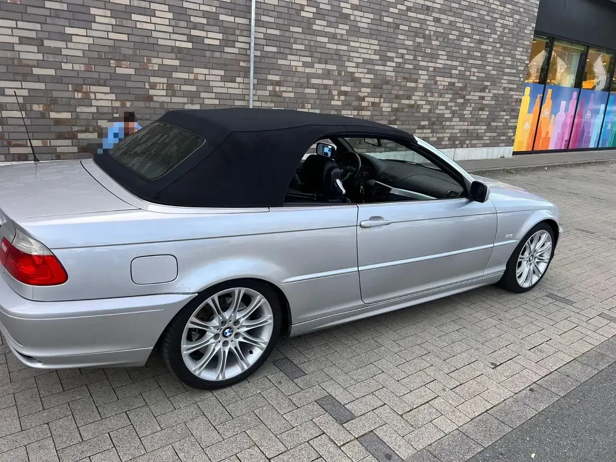 Gebraucht BMW 330 Cabriolet 231 PS (169 kW) 2001 Silber Cabrio