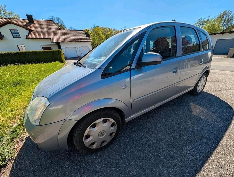 Second-hand Opel Meriva 100 CP (73 kW) 2005 Gri Monovolum