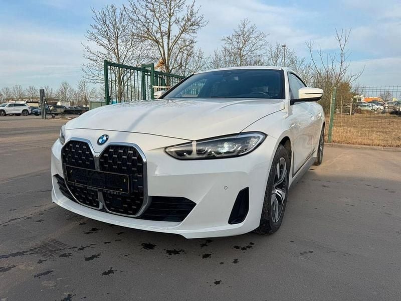 Gebraucht BMW 420 Sport Line 190 PS (139 kW) 2022 Weiß Coupé