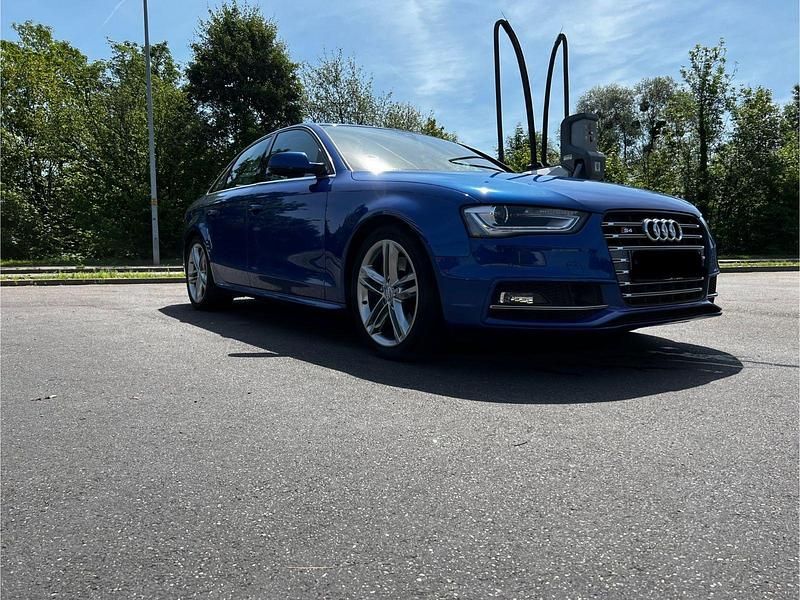 Blau Gebraucht 2015 Audi S4 Sport Limousine | 25.000 € (Fairer Preis) - Bild 1/4
