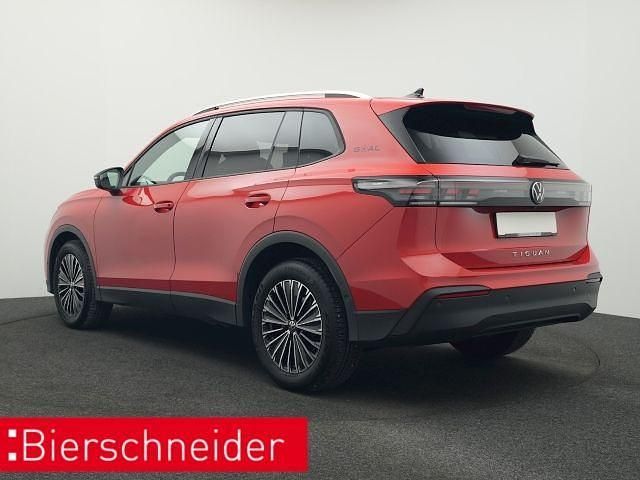 Gebraucht VW Tiguan 150 PS (110 kW) 2025 Rot SUV