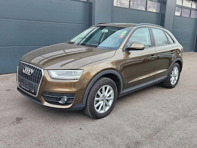 Gebraucht Audi Q3 Ambiente 140 PS (102 kW) 2013 Braun SUV