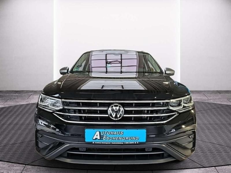 Gebraucht VW Tiguan Allspace Life 200 PS (147 kW) 2022 Schwarz SUV