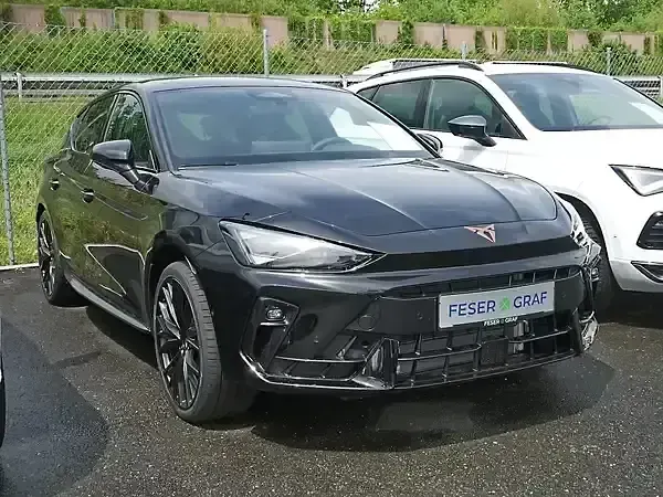 Neu Cupra Leon 272 PS (200 kW) 2026 Midnight schwarz Limousine