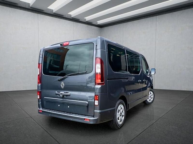 Gebraucht Renault Trafic Evolution 150 PS (110 kW) 2024 Grau Van / Kleinbus