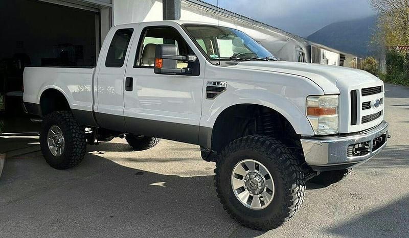 Gebraucht Ford F250 413 PS (303 kW) 2008 Weiß Abholung