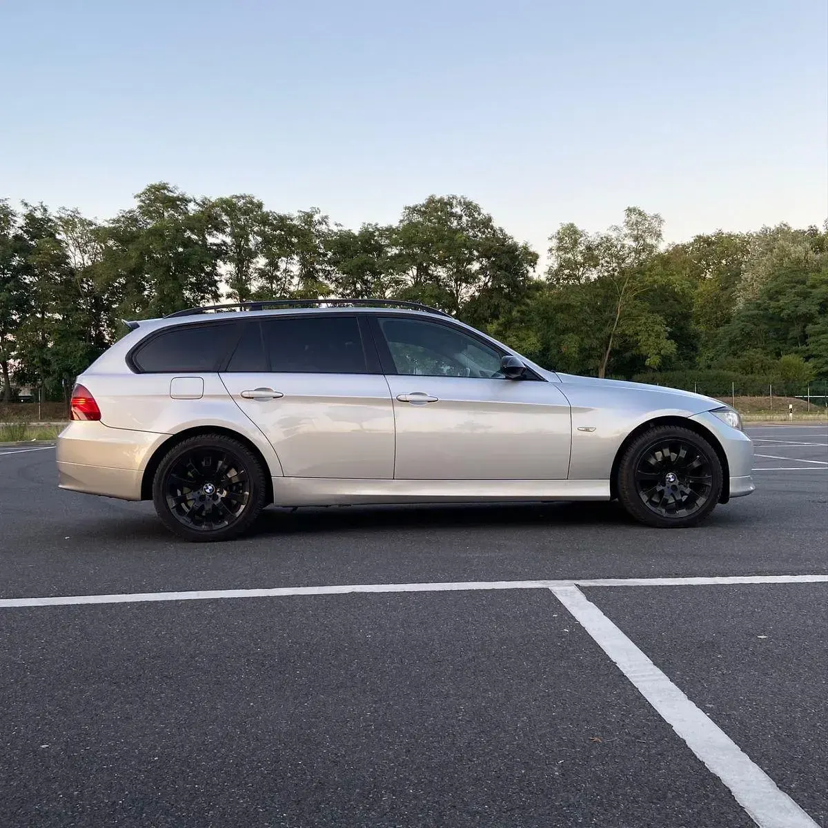 Gebraucht BMW 325 Sport Line 218 PS (160 kW) 2006 Silber Kombi