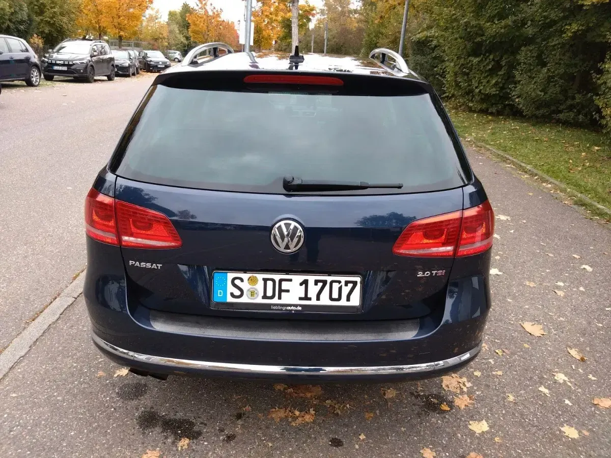 Gebraucht VW Passat Highline 211 PS (155 kW) 2011 Blau Kombi