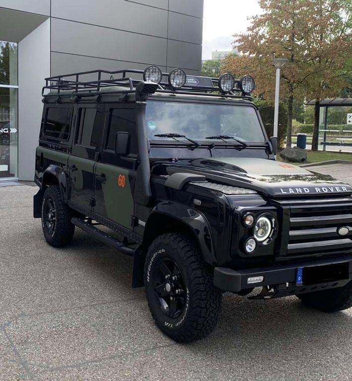 Gebraucht Land Rover Defender 122 PS (89 kW) 2009 Schwarz SUV