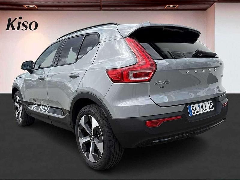 Gebraucht Volvo XC40 Plus 163 PS (119 kW) 2025 Vapour grey / metallic SUV