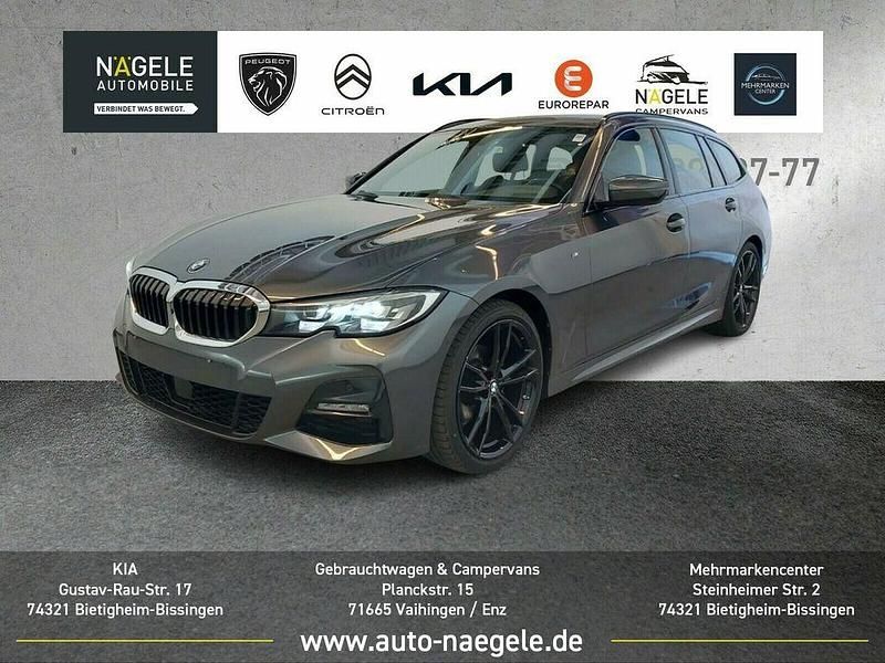 Mineralgrau met. Gebraucht 2022 BMW 318 M Sport Kombi | 30.400 € (Fairer Preis) - Bild 1/3