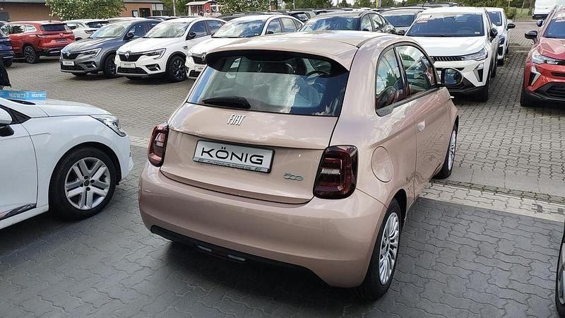 Gebraucht Fiat 500e 86 kW (118 PS) 2023 Gold Kleinwagen