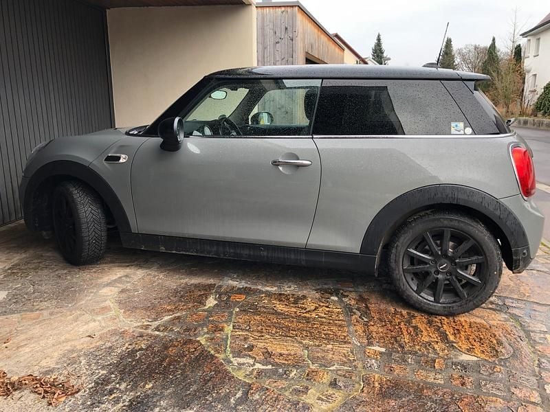 Grau Gebraucht 2019 Mini Cooper D Chili Kleinwagen | 9.000 € (Superpreis) - Bild 1/4