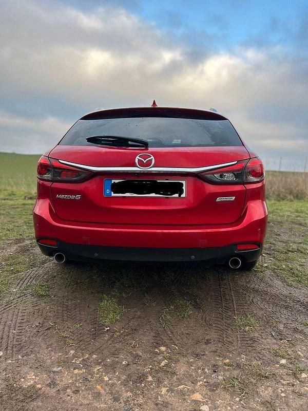 Gebraucht Mazda 6 Exclusive-Line 150 PS (110 kW) 2017 Rot Kombi